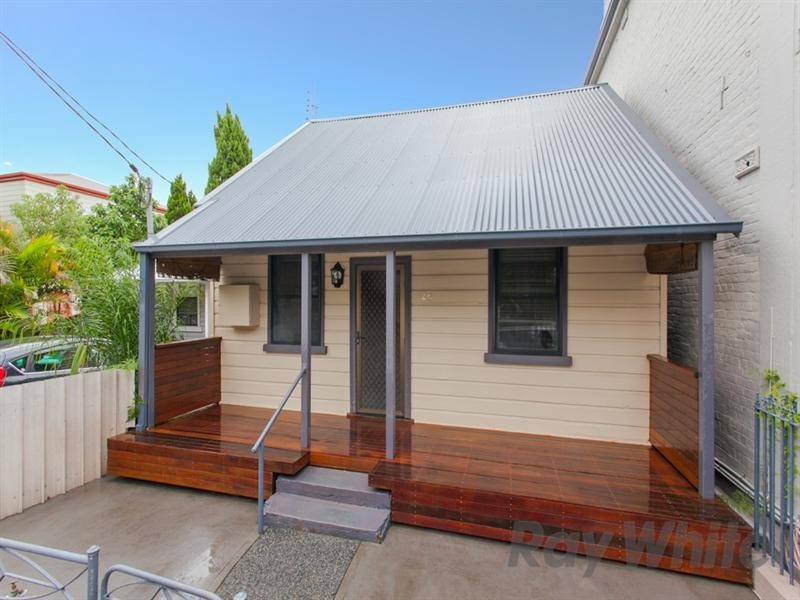 25 Fern Street, Islington NSW 2296