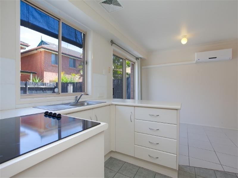 2/38 Hollingsford Street, Carrington NSW 2294