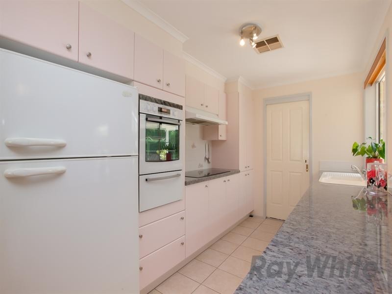 11 Kirkwood Close, Cameron Park NSW 2285