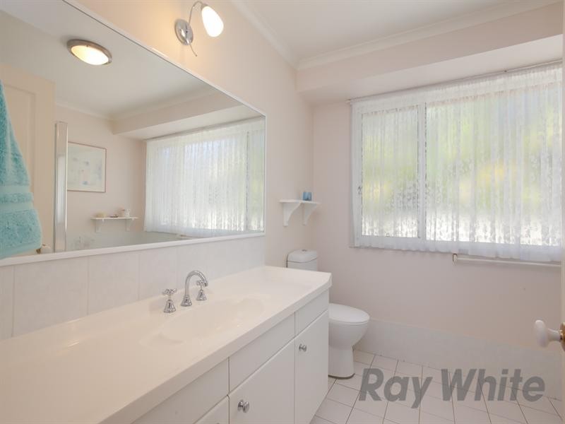 11 Kirkwood Close, Cameron Park NSW 2285