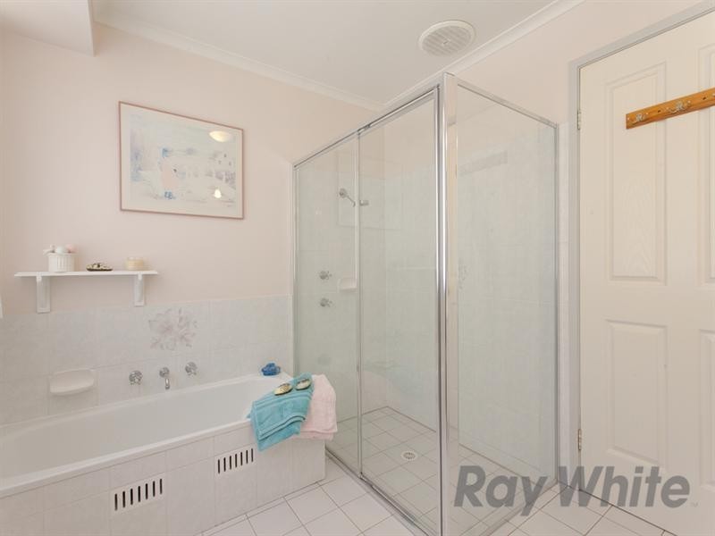 11 Kirkwood Close, Cameron Park NSW 2285