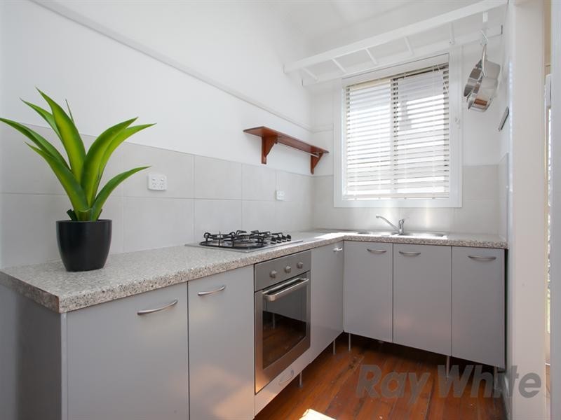 38 Garrett Street, Carrington NSW 2294