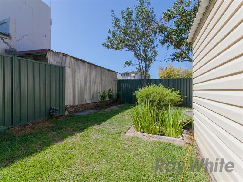38 Garrett Street, Carrington NSW 2294