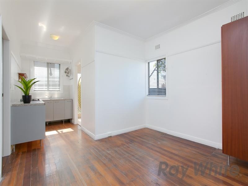 38 Garrett Street, Carrington NSW 2294