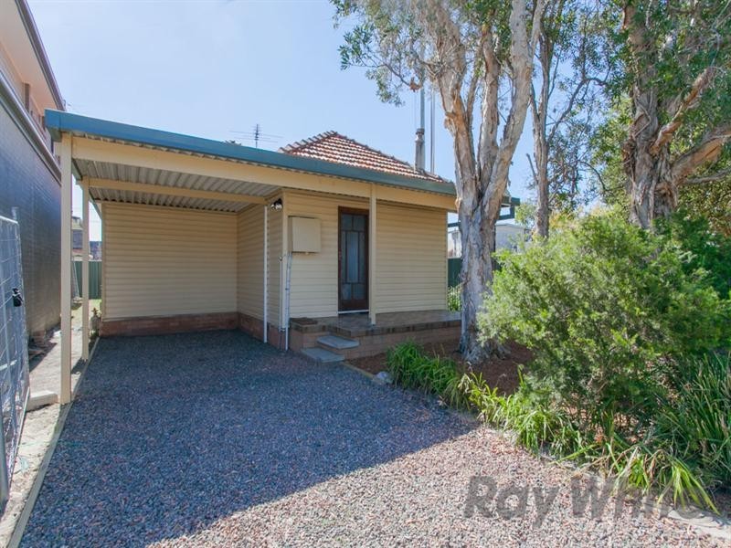 38 Garrett Street, Carrington NSW 2294