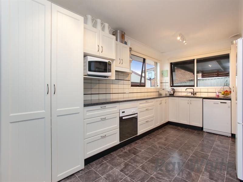 4 Horton Close, Maryland NSW 2287