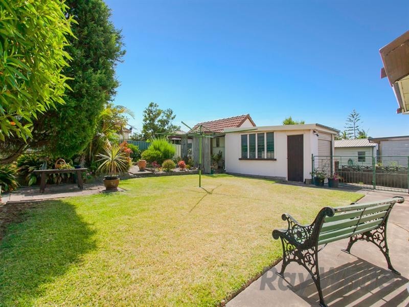 16 Thornton Avenue, Mayfield West NSW 2304