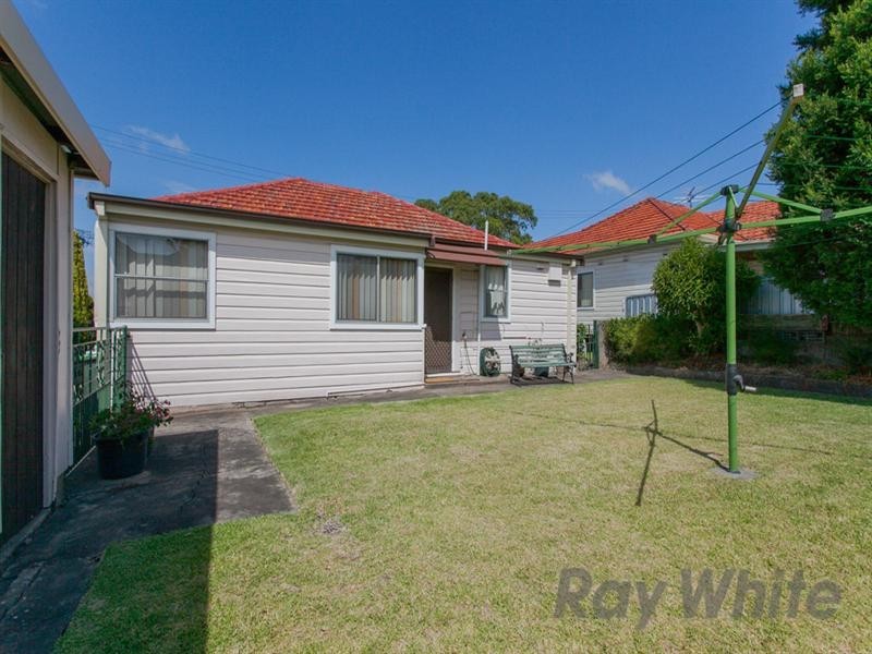 16 Thornton Avenue, Mayfield West NSW 2304