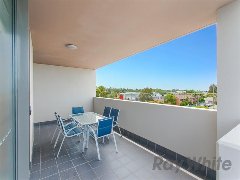 E403/18 Smart Street, Charlestown NSW 2290