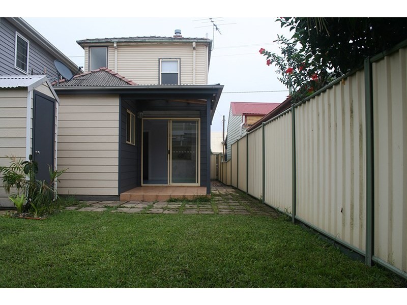 84 Bourke Street, Carrington NSW 2294