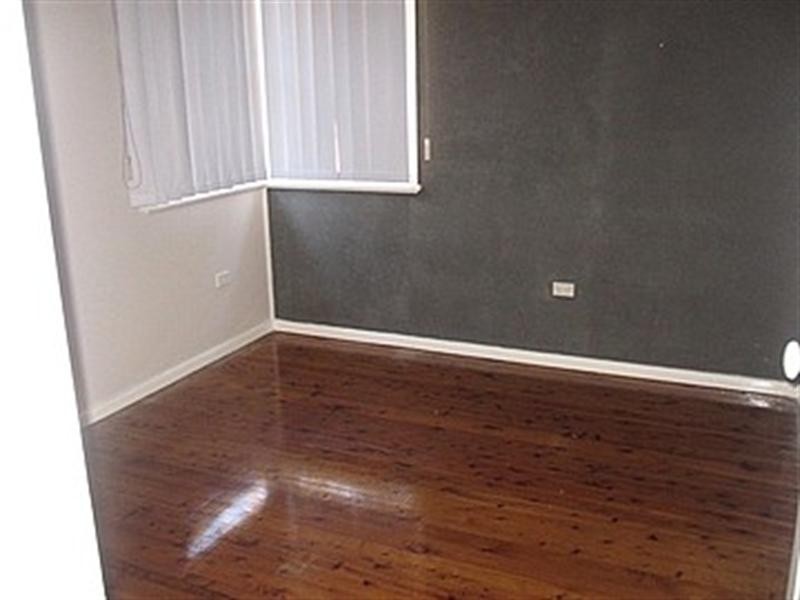 3 Kimbarra Close, Kotara NSW 2289