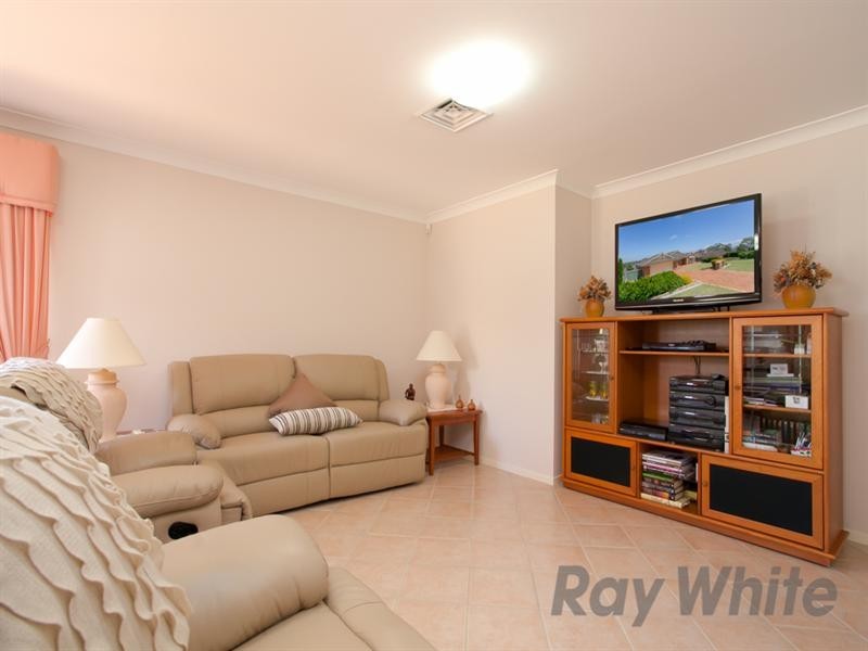 9 Smokebush Place, Garden Suburb NSW 2289