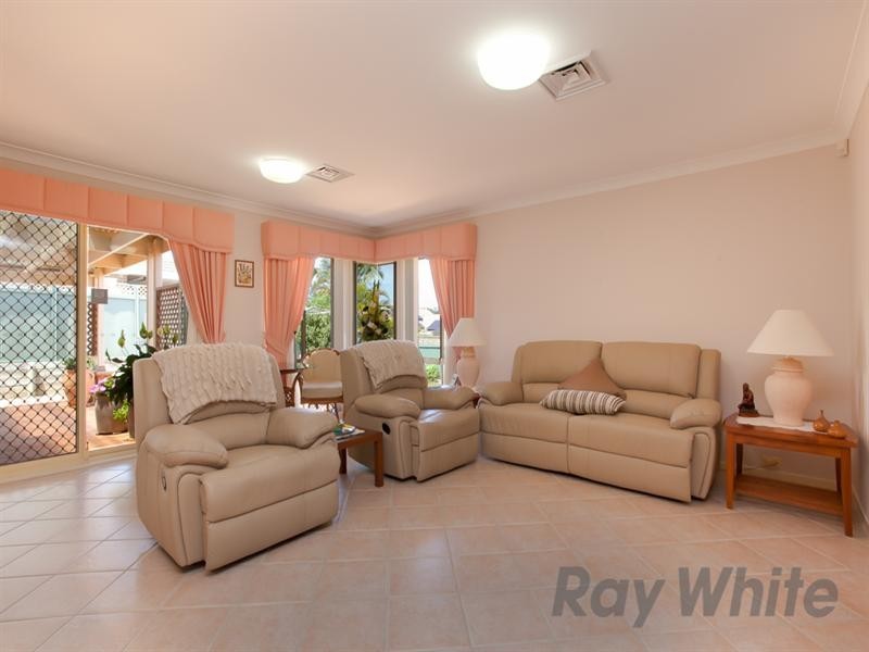 9 Smokebush Place, Garden Suburb NSW 2289