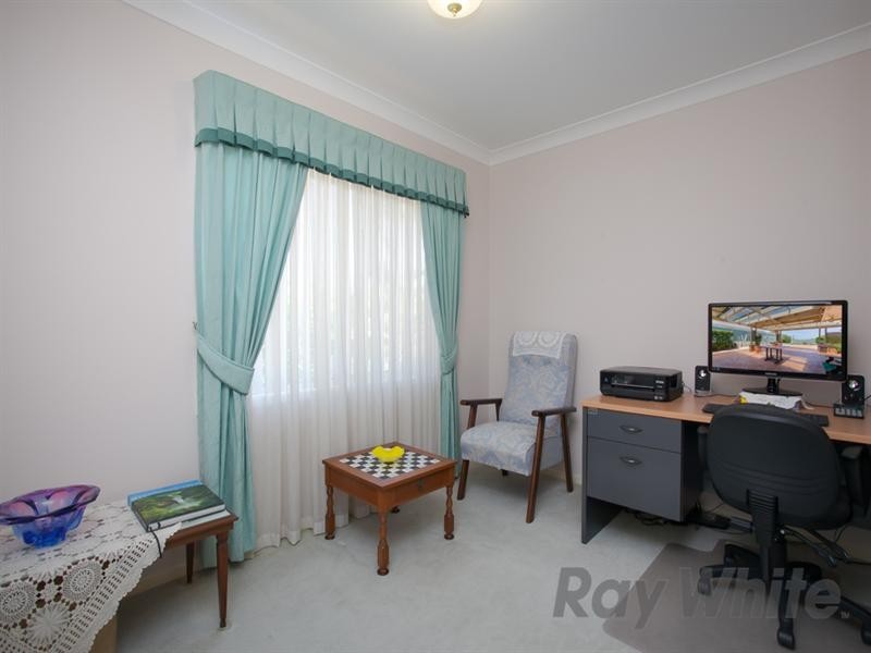 9 Smokebush Place, Garden Suburb NSW 2289