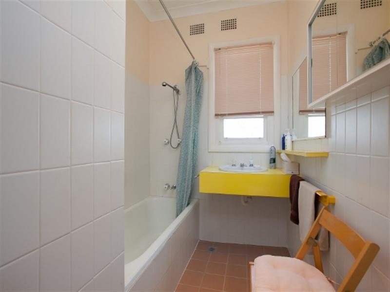 16 Thornton Avenue, Mayfield West NSW 2304