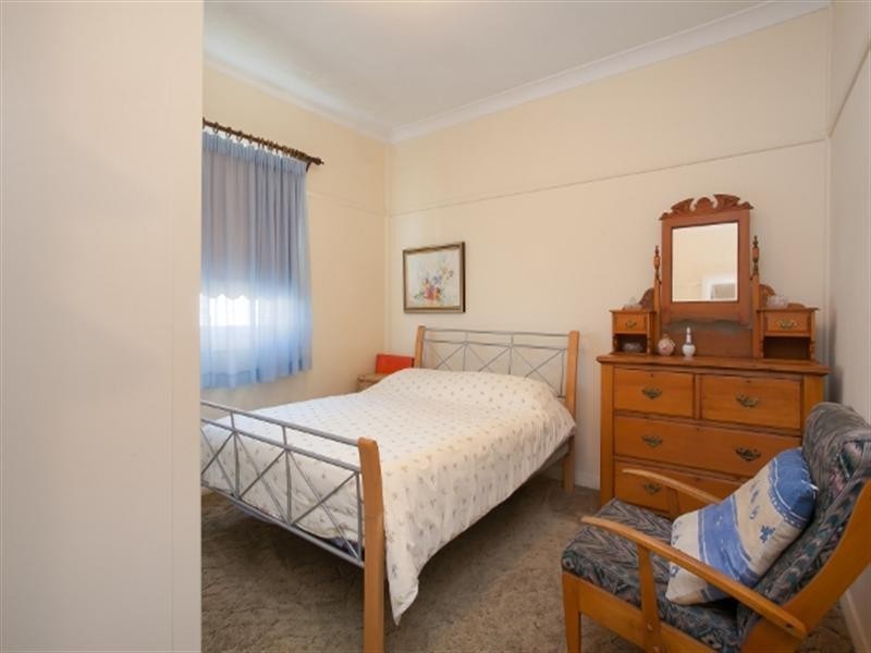 16 Thornton Avenue, Mayfield West NSW 2304