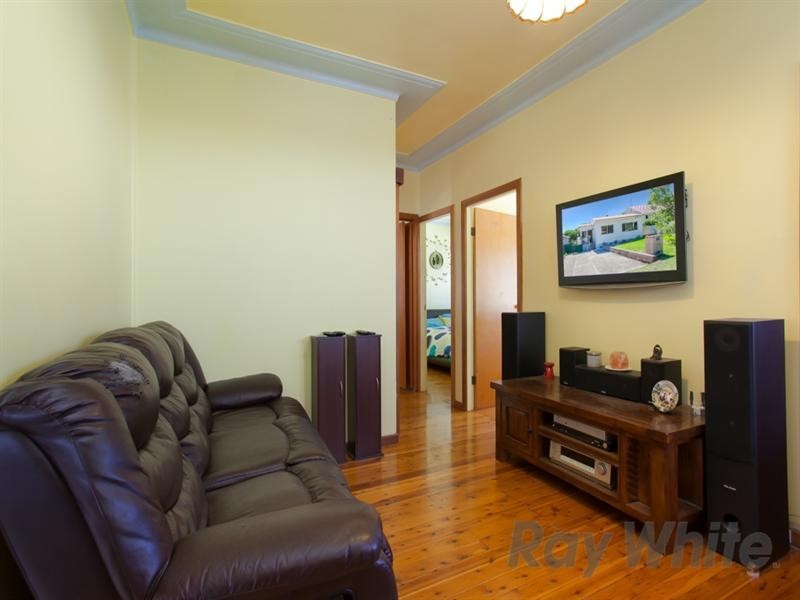 287 Warners Bay Road, Mount Hutton NSW 2290