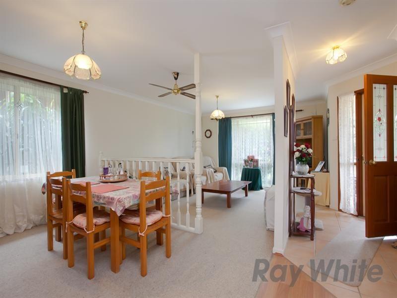 20 Nightingale Crescent, Cameron Park NSW 2285