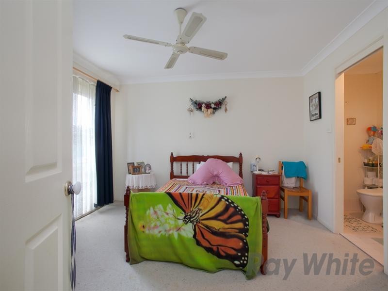 20 Nightingale Crescent, Cameron Park NSW 2285