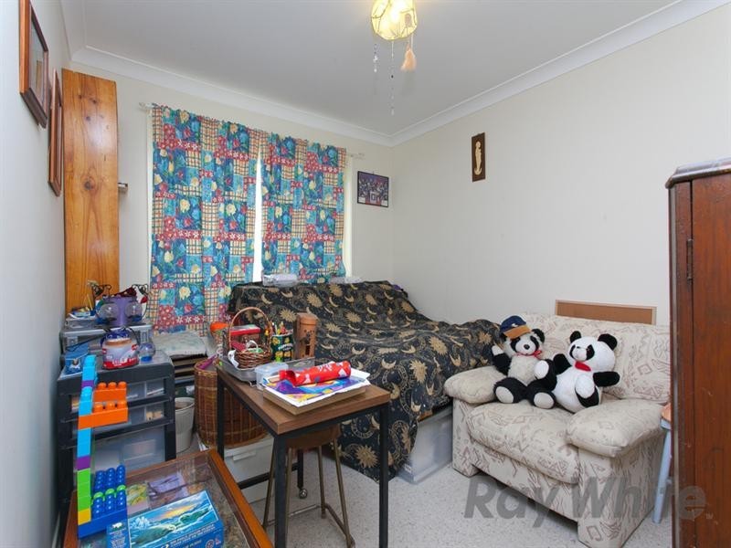 20 Nightingale Crescent, Cameron Park NSW 2285