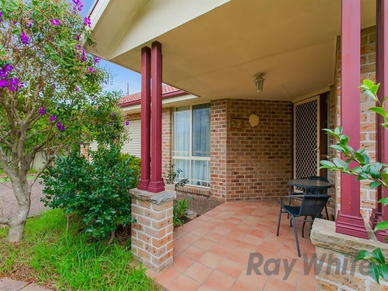 20 Nightingale Crescent, Cameron Park NSW 2285