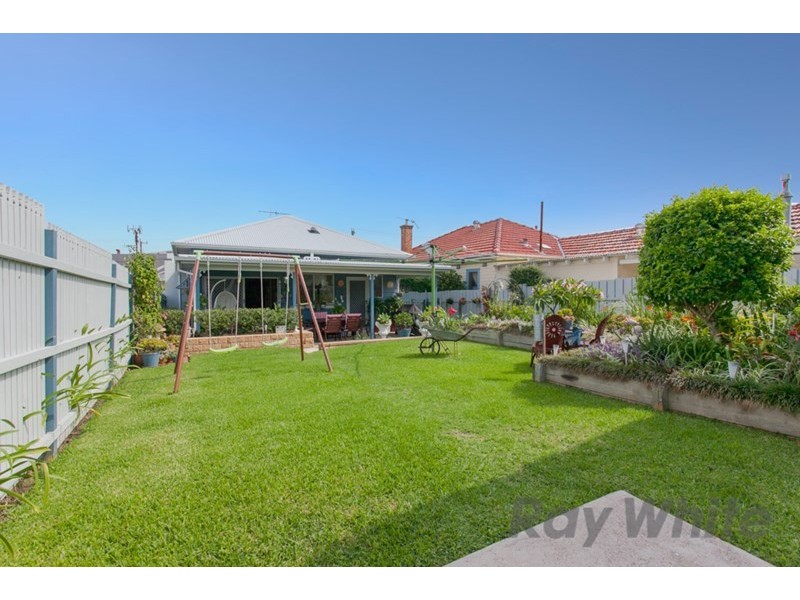 223 Maitland Road, Mayfield NSW 2304