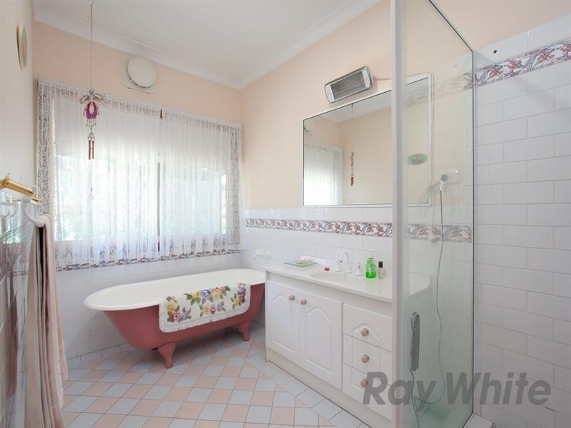 7 Roshan Close, Whitebridge NSW 2290