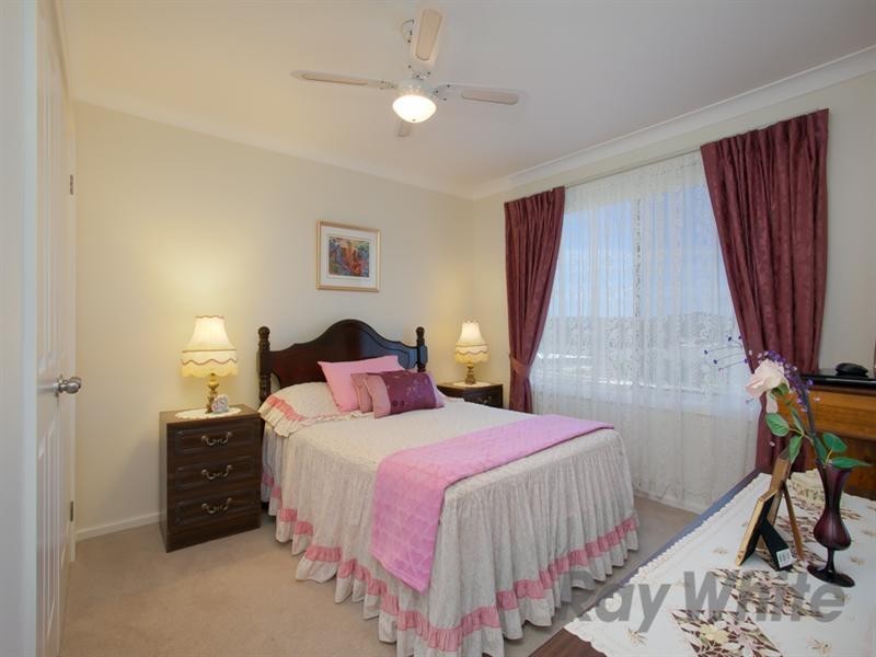36 Faulkland Crescent, Maryland NSW 2287