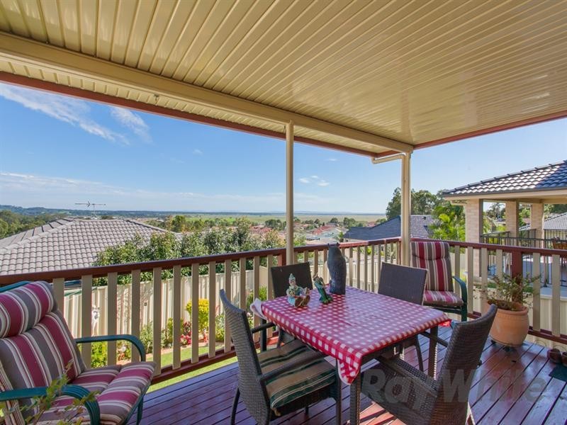 36 Faulkland Crescent, Maryland NSW 2287