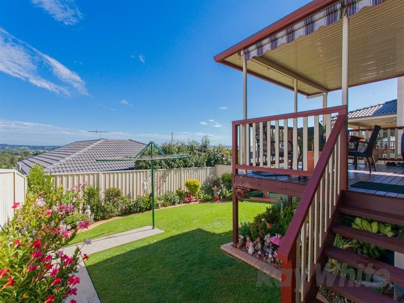 36 Faulkland Crescent, Maryland NSW 2287