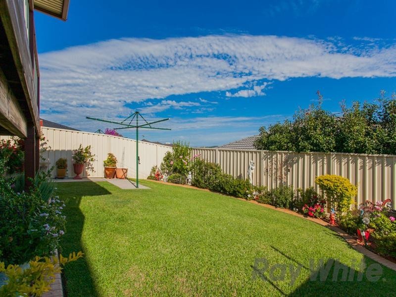 36 Faulkland Crescent, Maryland NSW 2287