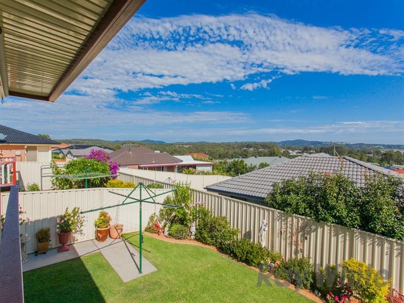 36 Faulkland Crescent, Maryland NSW 2287