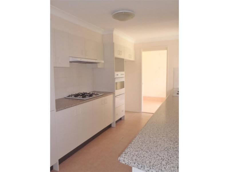 22 Eucalyptus Circuit, Warabrook NSW 2304