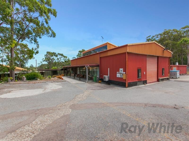 51 Parklea Avenue, Croudace Bay NSW 2280