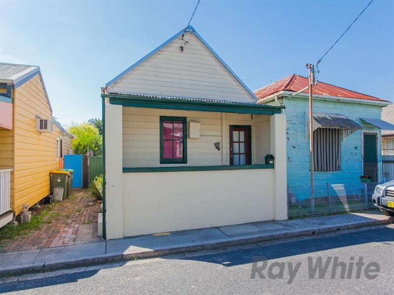 38 Rodgers Street, Carrington NSW 2294