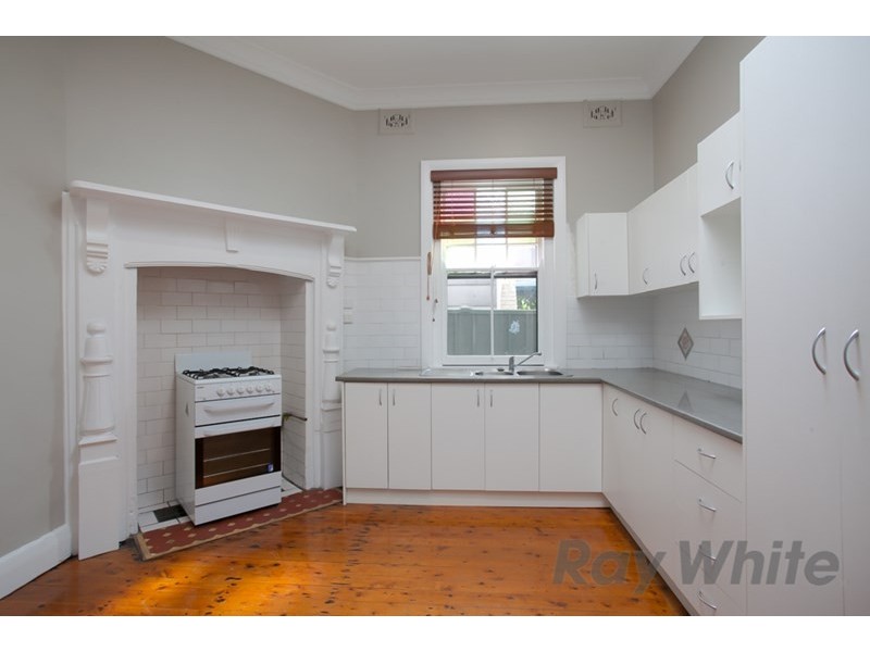 11 Victoria Street, Carrington NSW 2294