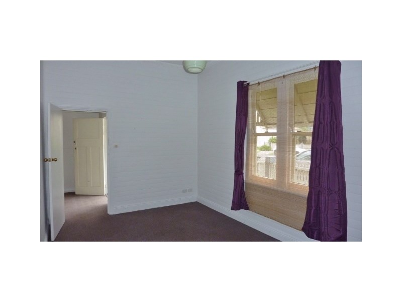 8 Denison Street, Mayfield NSW 2304