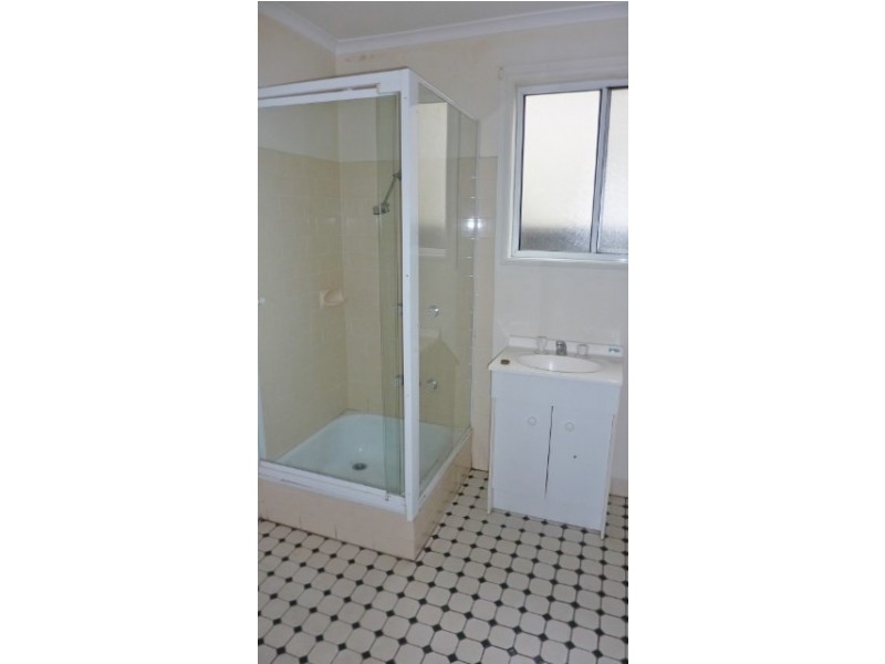 8 Denison Street, Mayfield NSW 2304