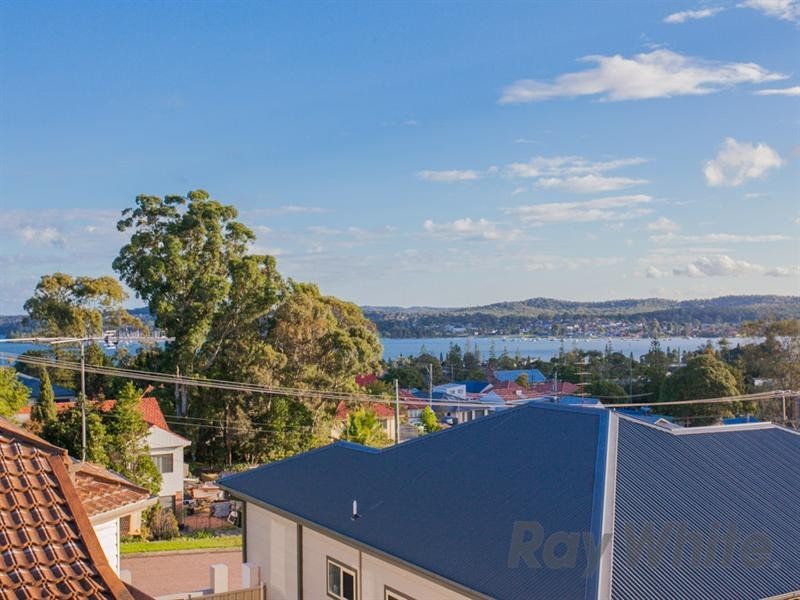 15 Raymond Street, Speers Point NSW 2284
