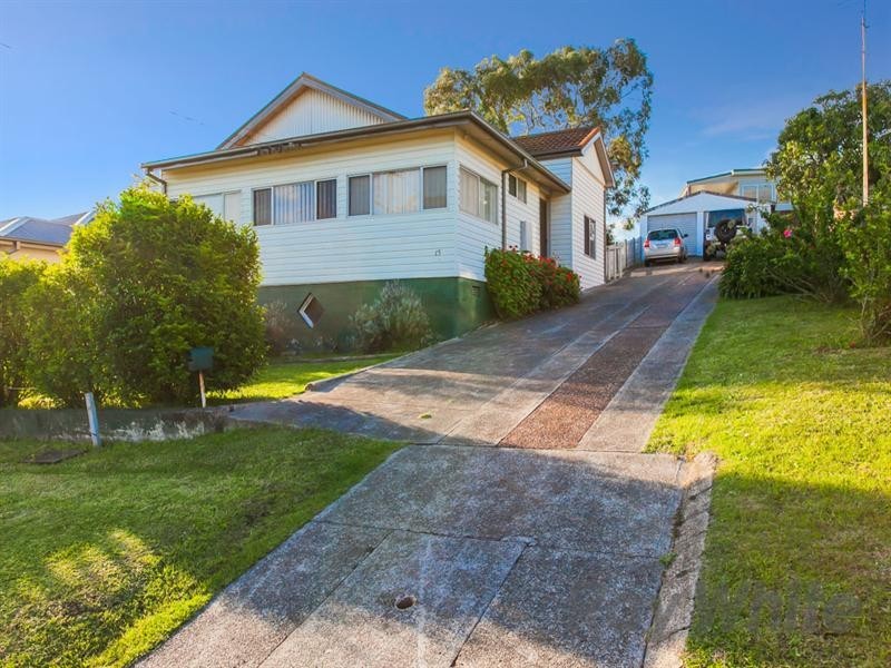 15 Raymond Street, Speers Point NSW 2284