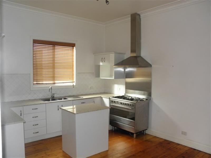 17 Jellicoe Parade, New Lambton NSW 2305