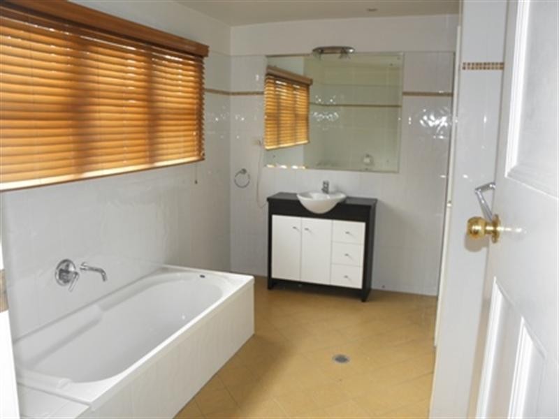 17 Jellicoe Parade, New Lambton NSW 2305