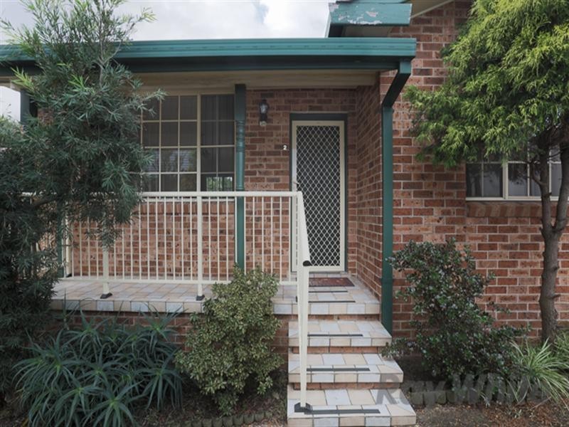 2/297 Brunker Road, Adamstown NSW 2289