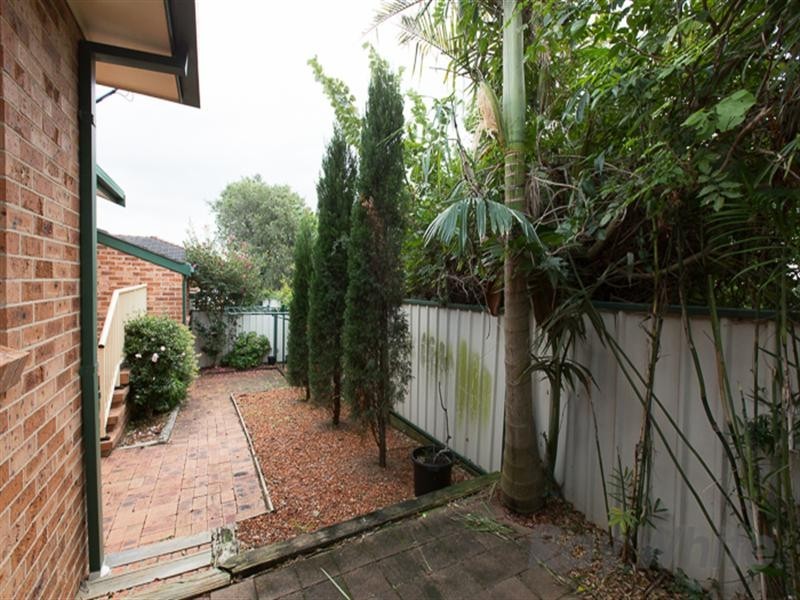 2/297 Brunker Road, Adamstown NSW 2289