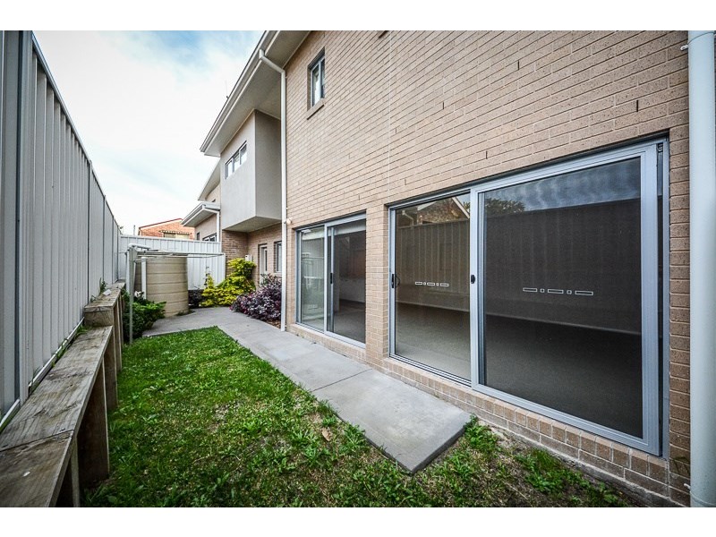 6/68 James Street, Charlestown NSW 2290