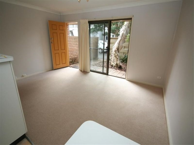 1/77 Bull Street, Cooks Hill NSW 2300