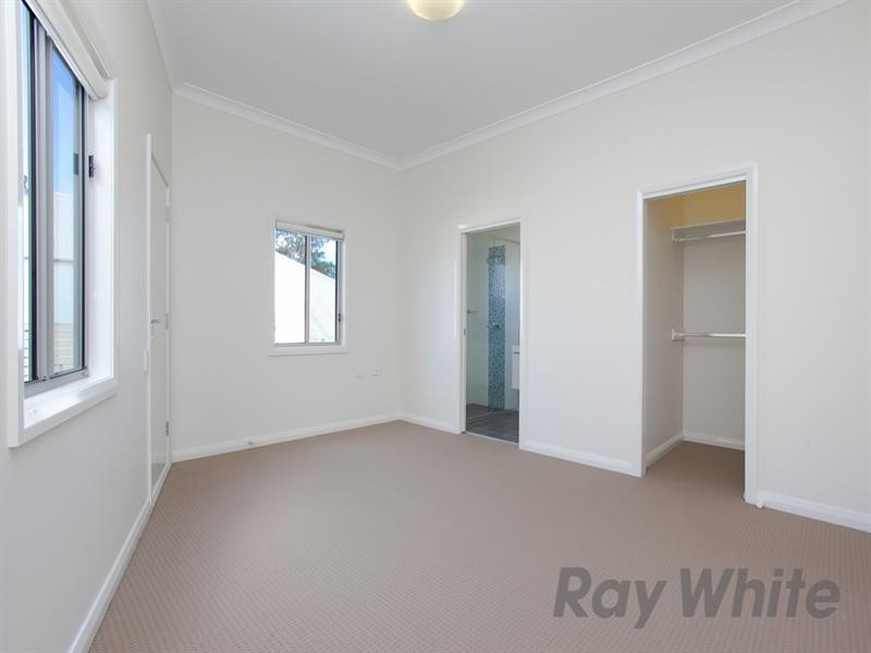 2/118-120 Dumaresq Street, Hamilton South NSW 2303