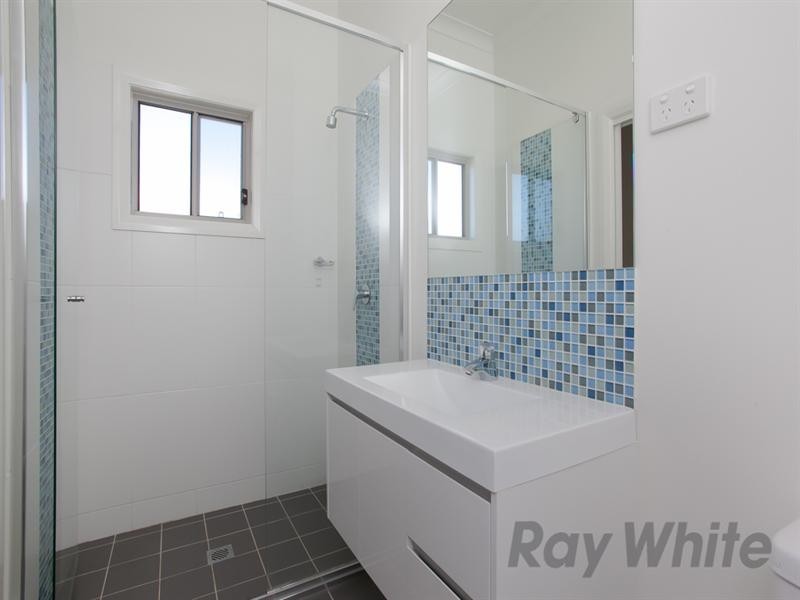 2/118-120 Dumaresq Street, Hamilton South NSW 2303