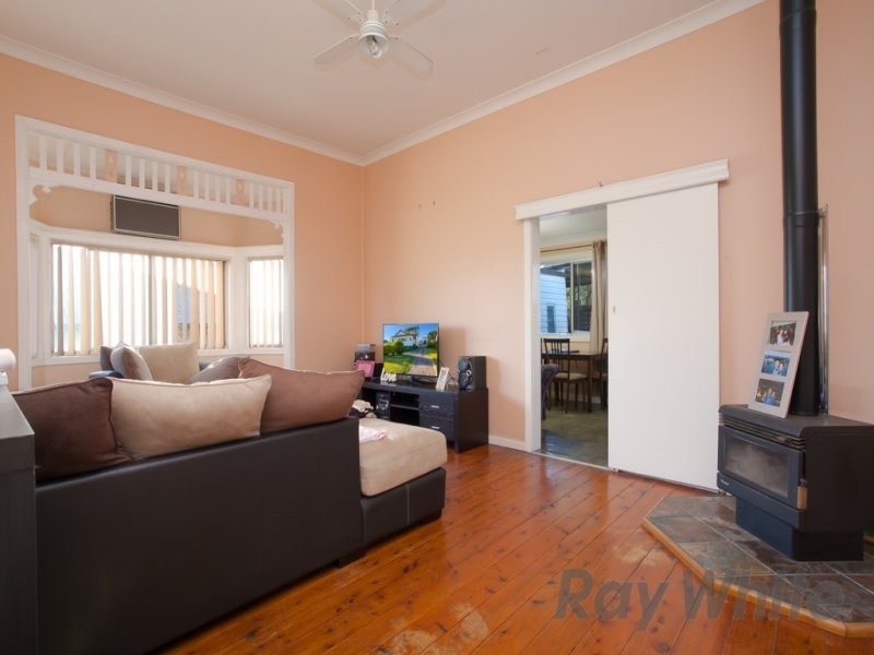 15 Raymond Street, Speers Point NSW 2284