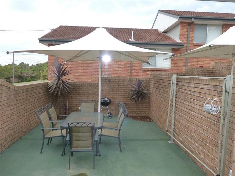 1/125 Brooks Street, Bar Beach NSW 2300